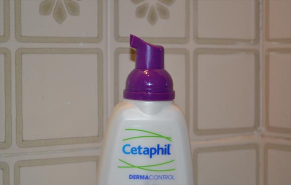 cetaphil-pump